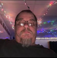 HAILEY. VAN. LITH. 😤 Showing out