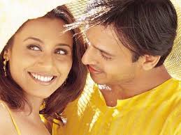 Alaipayuthey Saathiya This is the hindi version of the song antha arabi kadaloram from the film bombay (1995). alaipayuthey saathiya