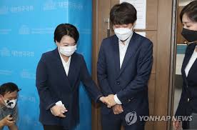 우윤근 전 러시아 대사 특사 프로필 (0) 2020.12.11: G6uztwzr6zhglm