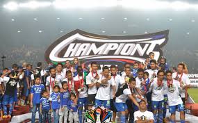 Vujovic tetap menjadi pemain kunci di lini belakang persib, walau melakukan blunder di pertandingan sebelumnya, tapi membalasnya dengan sebuah gol. 7 November Mengenang Kejayaan Persib Di Isl 2014 Okezone Bola