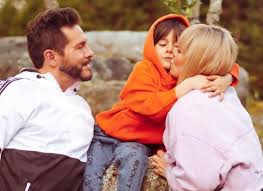 Así luce el talentoso actor colombiano Marcelo cezan a sus 53 años junto a  su esposa Michelle Gutty e hijo llamado Fabricio 😱❤️