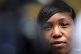 Convicted jaywalking mom fights charges in son's death