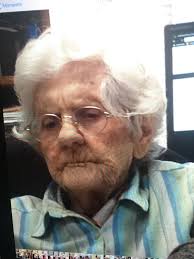 Eva Waddell's Instagram, Twitter & Facebook