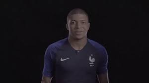 Cliquez ici pour prendre le quiz! New Trending Gif On Giphy Follow Jagilsdorf For More Jagilsdorf Com Soccer Goal Long Sleeve Tshirt Men Football