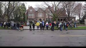 It's also the home to many residents who never moved out. Usa Protesters Gather At Mn Governor S Mansion To Decry Killing Of Ma Khia Bryan Video Ruptly
