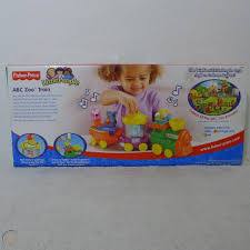 Reading and language arts games are educational games that focus on practicing or teaching a languange arts skill. Fisher Price Little People Abc Zoo Train Set 2004 Animal Alphabet Circus Rare 1953278368