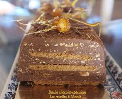 Buche Crousrecette Desserttillante Aux 3 Chocolats Et Speculoos Recette Repas Noel Buche De Noel Sans Cuisson Recette Chocolat