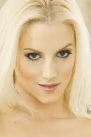 Haley Cummings's Instagram, Twitter & Facebook