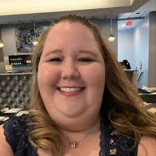 Beth Hepworth's Instagram, Twitter & Facebook