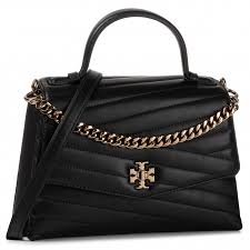 Carry by the top handle or by the curb chain handle, and for hands free use the detachable shoulder strap. Tasche Tory Burch Kira Chevron Top Handle Satchel 61674 Black 001 Klassisch Handtaschen Eschuhe De