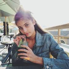 تايلور ماري هيل ( بالإنجليزية: ØªØ§ÙŠÙ„ÙˆØ± Ù‡ÙŠÙ„ Tayhillar Twitter