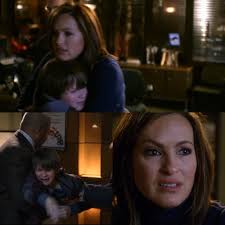 La escena donde los derechos de Olivia como tutora de Calvin son terminados  y se lo llevan de ella me hace llorar cada vez. : r/SVU