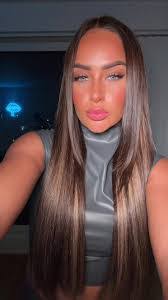 Courtney Hardison's Instagram, Twitter & Facebook