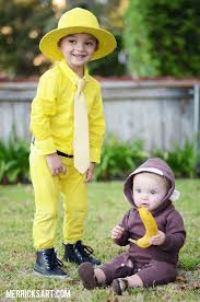 10 Adorable Diy Halloween Costumes For Siblings Sibling Halloween Costumes Curious George Halloween Costume Brother Halloween Costumes