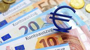 Diese überweist das finanzamt meist zeitgleich mit der erstellung des einkommensteuerbescheids. Nicht Immer Am Nachsten Morgen Wann Kommt Die Uberweisung An N Tv De