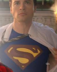 Apparently, Tom is now open to wear the suit. What do you guys think? :  r/Smallville