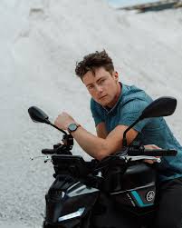 And then there's this guys truck!🤌🏽👌🏽 • • • 🛻: @nathan.timpson •  #photography #photooftheday #photo #photographer #photoshoot #photogram  #truckphotography #chevysilverado #chevyguy #sony #sonyalpha