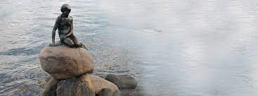 Die kleine meerjungfrau, eine berühmte statue am langelinie pier von kopenhagen, zählt zu den wichtigsten touristenattraktionen der dänischen hauptstadt. Die Kleine Meerjungfrau In Kopenhagen Lohnt Sich Der Besuch 2021