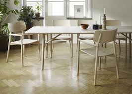 Stuhl Hven Mit Armlehne Von Skagerak I Holzdesignpur Holzstuhl Mit Armlehne Stuhle Tisch