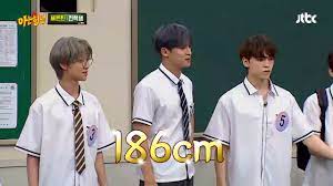 Aneun hyeongnim) is a south korean variety show, distributed by jtbc every saturday. Engsub Knowing Bros Seventeen Cut Youtube