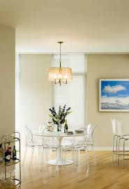 42 Eero Saarinen Style Tulip Dining Table With White Fiberglass Top And 4 Ghost Side Chairs By De Tulip Dining Table Ghost Chairs Dining Apartment Dining Room