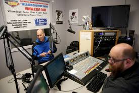 Sports on tv in las vegas. Local Sports Radio Host Tc Martin Left Does The Tc Martin Show On Kshp 1400 Am Las Vegas With Las Vegas Review Journal