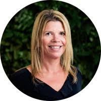 Lorraine Stephens's Instagram, Twitter & Facebook