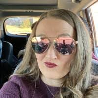 Teresa Looney's Instagram, Twitter & Facebook