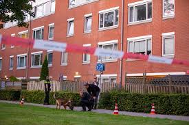 De politie handelde uit angst voor escalatie van het conflict tussen de twee rappers. Burgemeester Sluit Woning Van Moeder Rapper Bigidagoe Het Parool