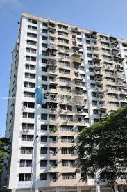 Taman bukit jambul flat 300 m. Get One Property