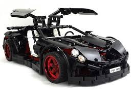 Lego Car Boasts Of 5 Speed Transmission Lego Cars Cool Lego Lego