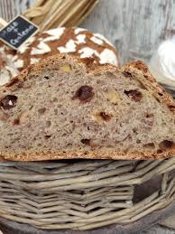 Pan De Masa Madre Cereales Nueces Y Pasas Version 2 0 Pan De Masa Madre Masa Madre Y Pan De Nuez