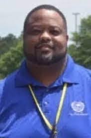 Derrick Grubbs's Instagram, Twitter & Facebook