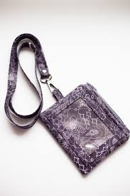 Porte Badge Et Porte Monnaie Trousse Zippee Porte Carte Etsy Handmade Items Personalized Items Keychain