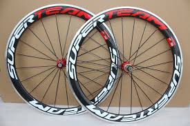 ホット販売700c合金ブレーキカーボンホイール道路自転車カーボンホイールアルミクリンチャーロードホイールセット中国自転車の車輪