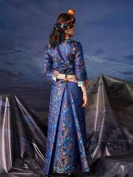 Tibetan ethnic wear com: Red and Blue ...