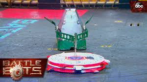 Chomp Vs Captain Shrederator Battlebots Youtube