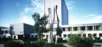 Nå er kyrkjebø igjen klar med ny musikk. Ernst Ravnaas Born April 18 1955 Norwegian Lawyer World Biographical Encyclopedia