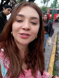 el Martes conocí a la grandiosa Daniela Lujan, la Reina de las Telenovelas  Infantiles, y me felicitó por mi cumpleaños. Sin duda es la mejor  felicitación que pude tener #danielalujan ...