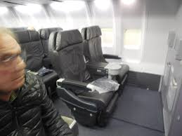 This airplane has 152 seats. United Airline First Class Seats United Airlines And Travelling