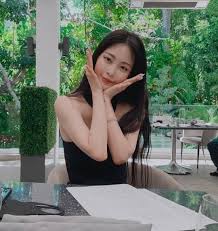 한예슬 5천만원 기부, “코로나로 어려운 이웃 위해 써 달라” - 뉴스인사이드