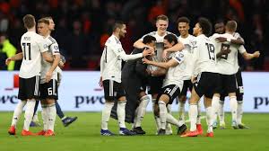Viel platz für depay, doch er verzettelt sich. Memphis Depay Stern De