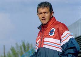 Последние твиты от jorge burruchaga (@jburruchaga). 2003 Burruchaga 100x100 El Grafico