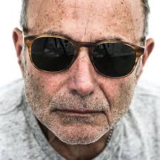 Why do greyscale gum prints clear in water bath when using black pigment?