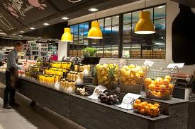 Ica Liljeholmen Juice Smoothie Bar By Idei Concepts Ab Stockholm Sweden Retail Design Blog Juice Bar Design Smoothie Bar Juice Bar Interior
