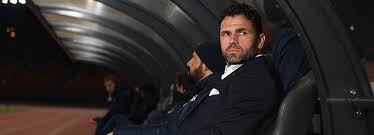 The site lists all clubs he coached and all clubs he played for. Gc Fans Pfeifen Trainer Uli Forte Aus So Reagiert Der 45 Jahrige