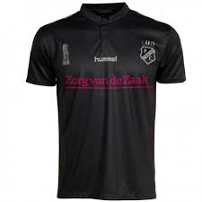 Bestel nu je seizoenkaart voor 2020/2021 op www.fcutrecht.nl/seizoenkaart. Fc Utrecht Away Fussball Trikot 2015 16 Hummel Sportingplus Net
