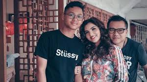 Cassian could only assume she was watching his brother, who had given gwyn a small smile. Terlalu Sayang Ashanty Belikan Mobil Untuk Azriel Hermansyah Showbiz Liputan6 Com