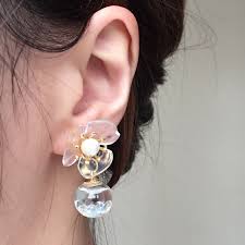 透きとおるお花と雫 割れにくいアクリルガラスドーム 高級ジュエリー 樹脂ジュエリー アクセサリー