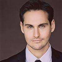 Jared Kahn's Instagram, Twitter & Facebook